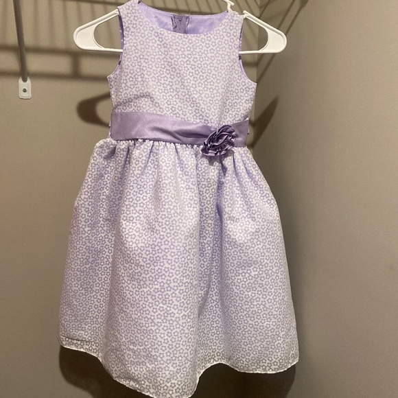 BEAUTIFUL SWEA PEA & LILLI PURPLE WITH A FLOWER INLAY SZ 5 - Picture 1 of 5